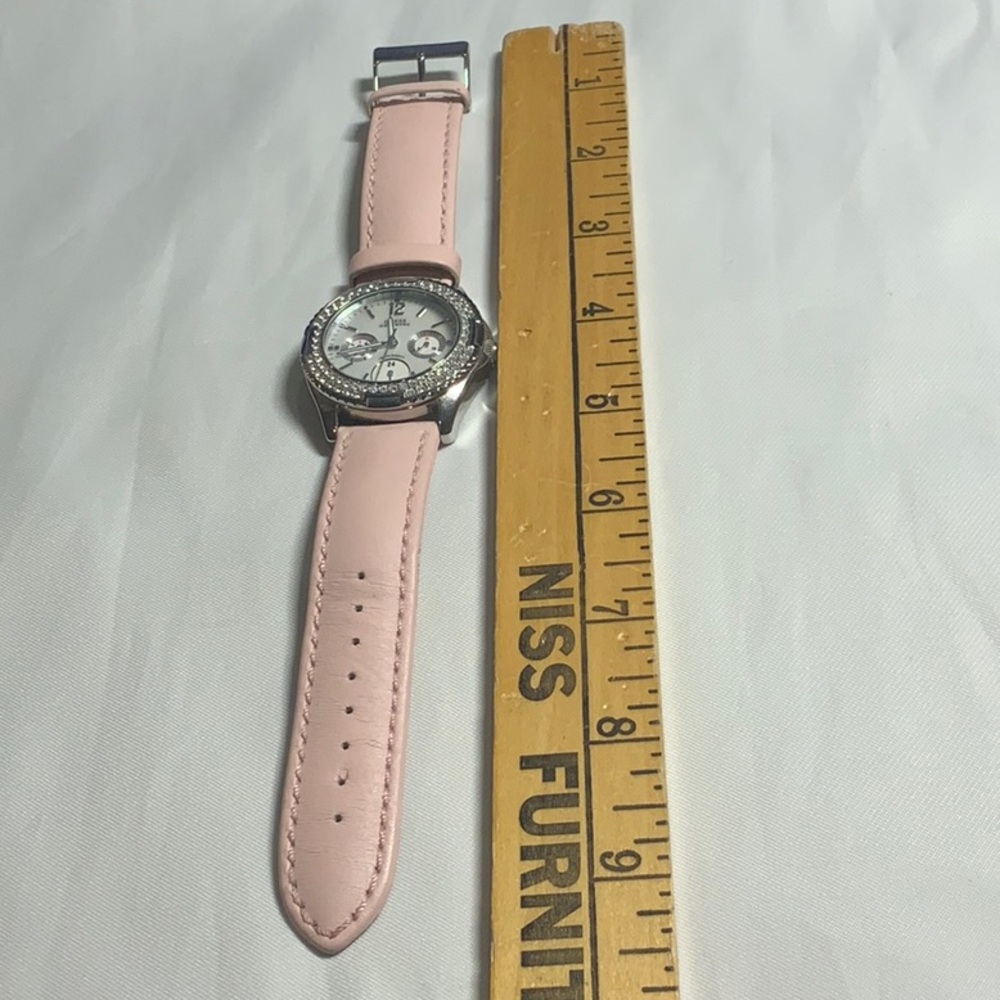 GUESS Watch - Picture 10 of 10